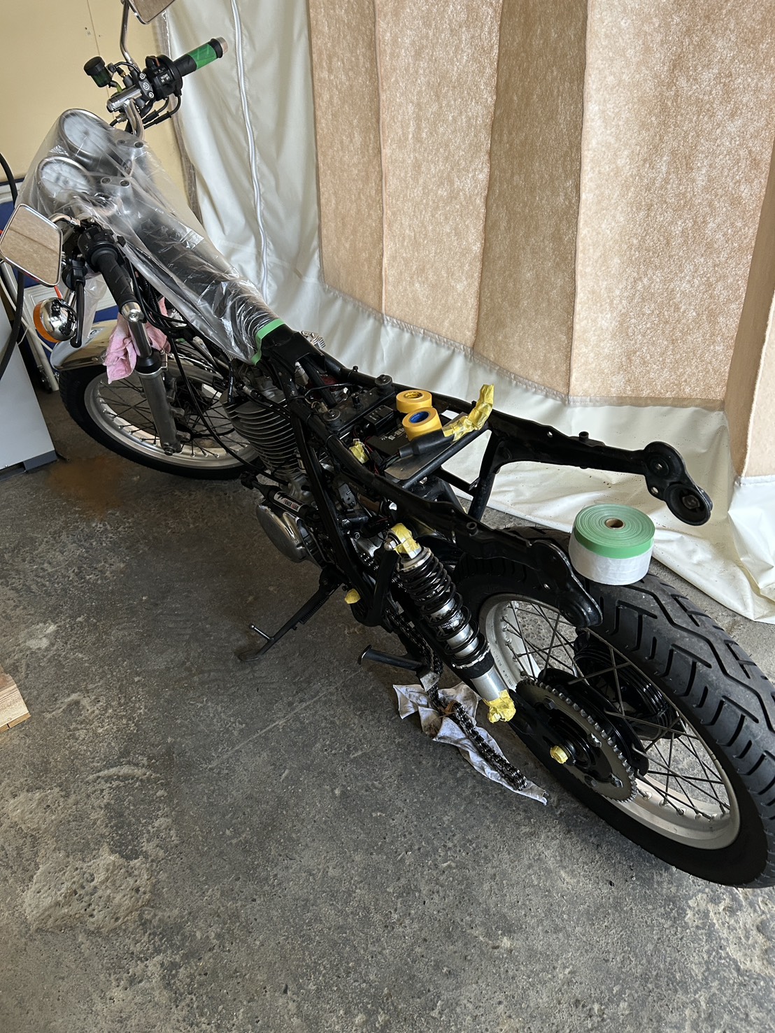 SR400（年式不明）フレーム塗装【費用40,000円】